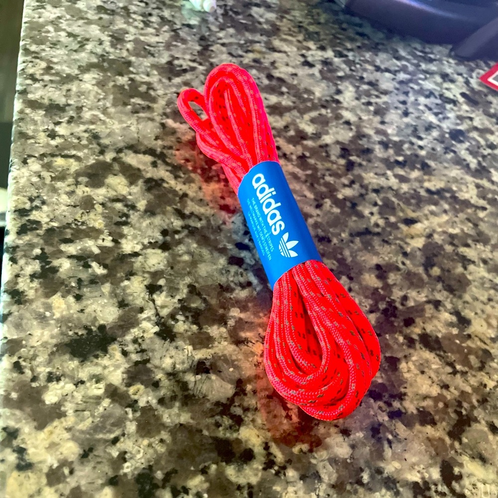Shoe lace